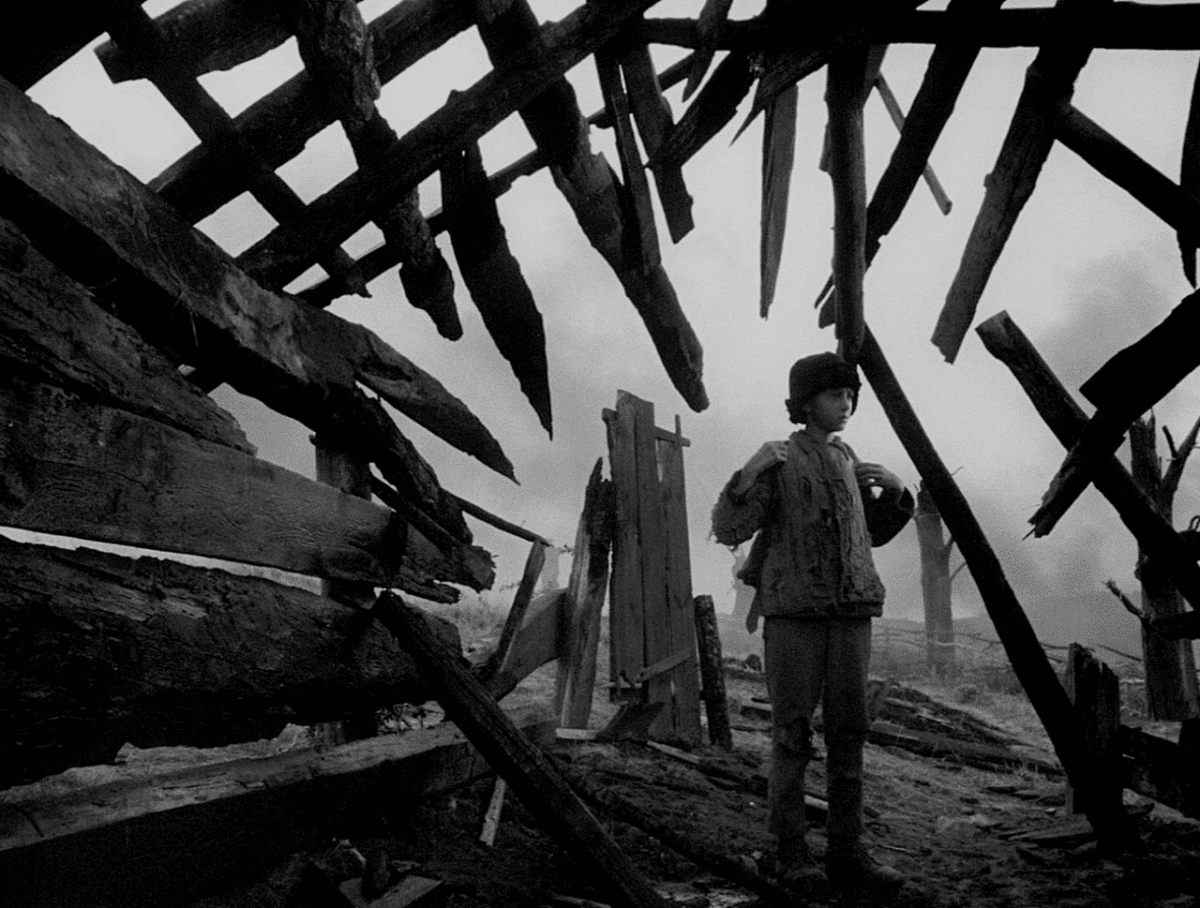 Das Bild zum Krieg: Szene aus "Iwans Kindheit" von Andrei Tarkovski